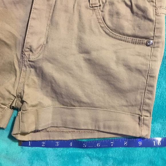 High-Rise Khaki 3 Button 5 Pocket Stretch Shorts - Picture 3 of 16